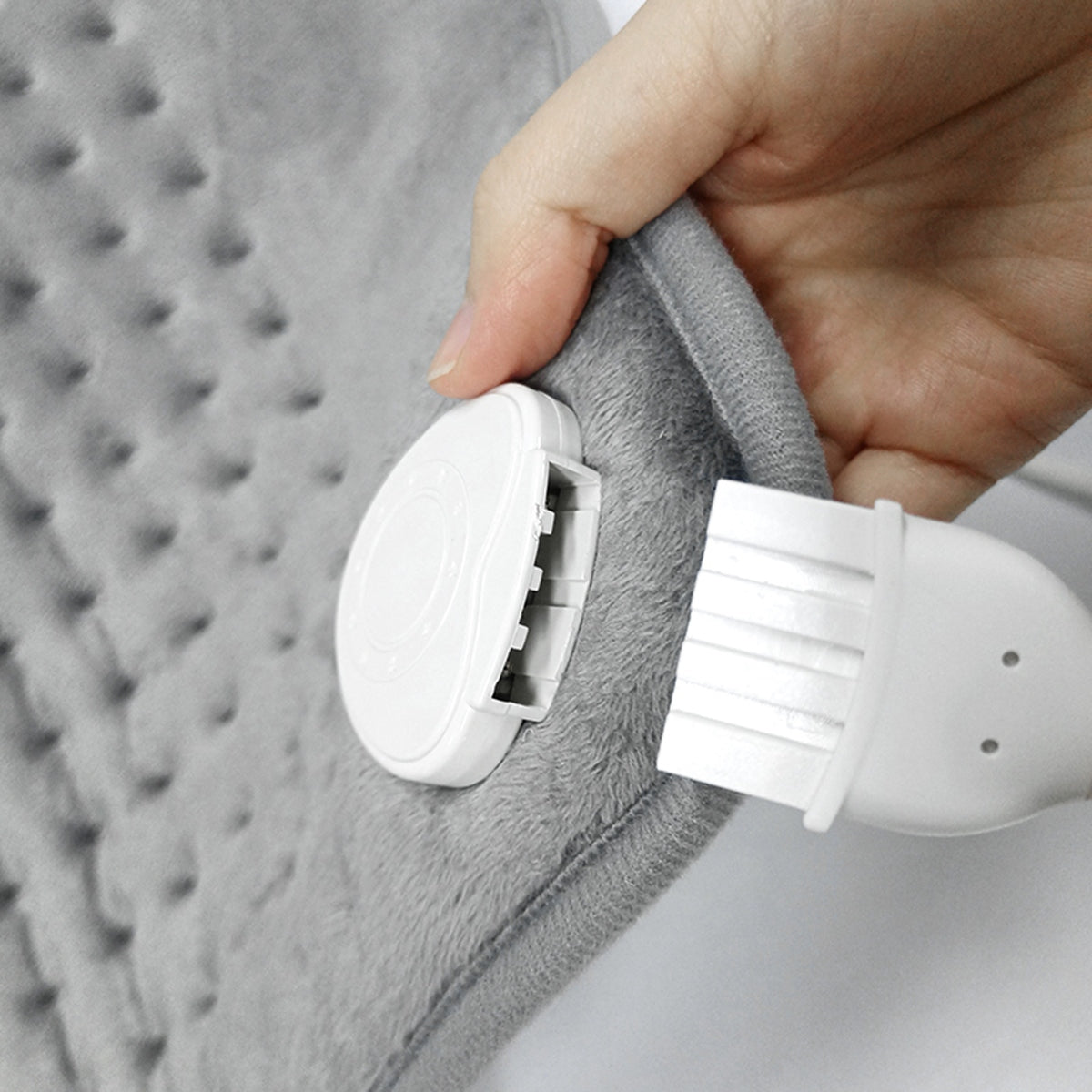 ELEKTRINĖ PAGALVĖ 100W + NUOTOLINIS PULTAS