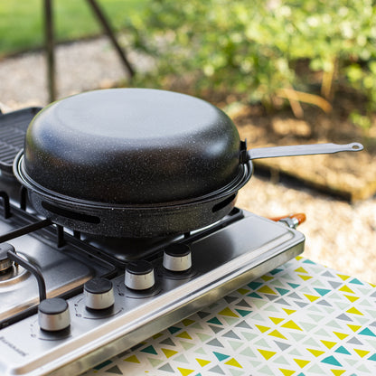 Keptuvė su grotelėmis