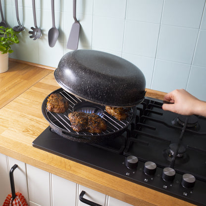 Keptuvė su grotelėmis