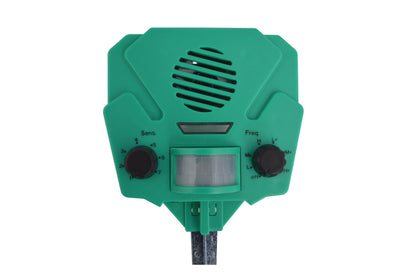 Ultragarsinė gyvūnų baidyklė su judesio davikliu